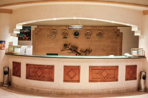 Dive Inn Resort, Reception