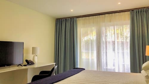 Quint's Travelers Inn, Room