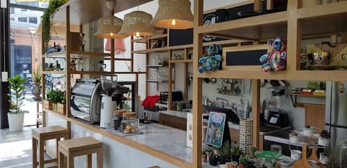 Baan Suwantawe, Cafe