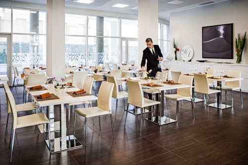 Hotel Degli Arcimboldi, Restaurant