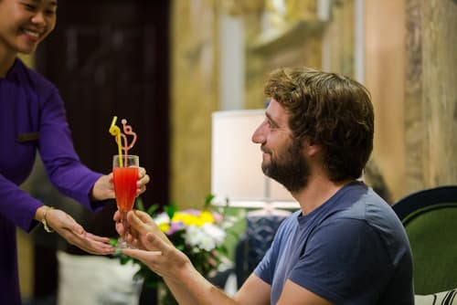 Hanoi Media Hotel and Spa, Check-in/check-out kiosk