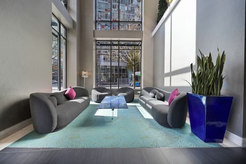 Hotel Blu Vancouver, Lobby sitting area