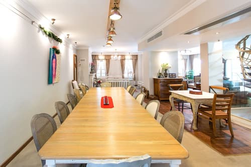 Köstem Hotel, Lobby