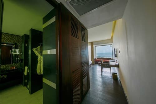 Citrus Waskaduwa, Room