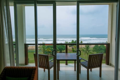 Citrus Waskaduwa, Room