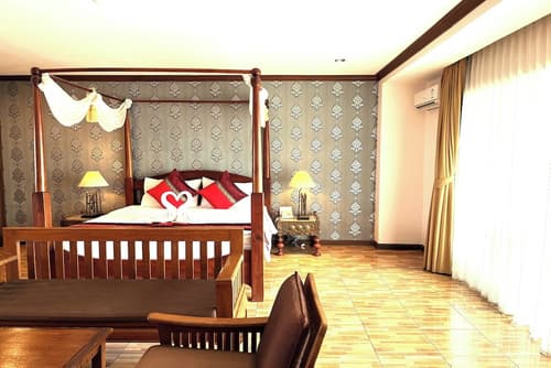 Aiyaree Place Hotel, Room