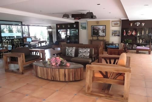 Aiyaree Place Hotel, Lobby