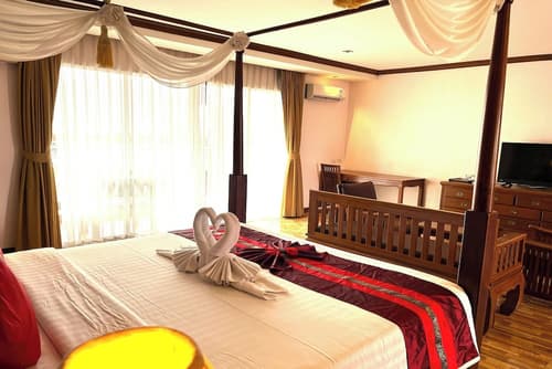 Aiyaree Place Hotel, Room