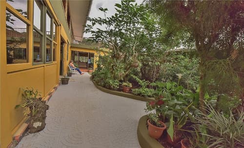 Hotel Don Taco, Interior entrance