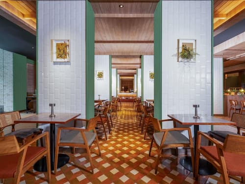 Mercure Jakarta Sabang, Restaurant