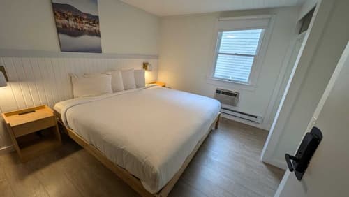 Maple Leaf Inn - Lake Placid, Room