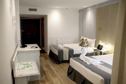 Gardi Hotel & Suites, Room