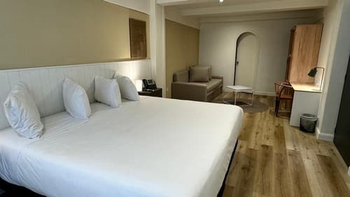 Gardi Hotel & Suites, Room