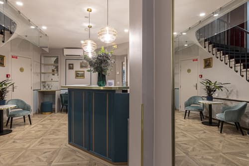 Splendid Hotel, Reception