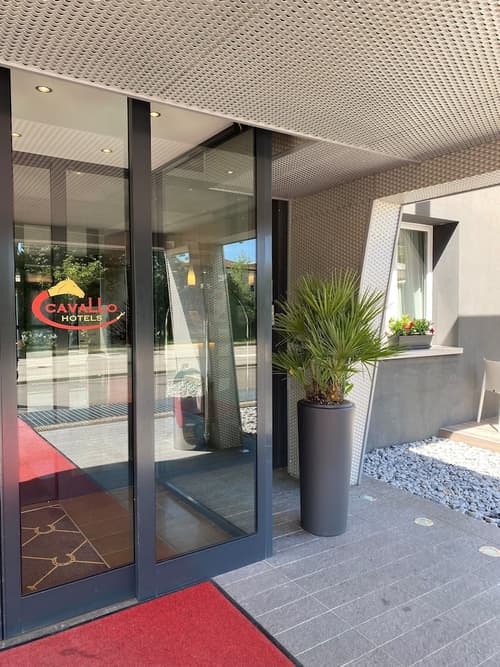 CAVALLO Hotel Noventa di Piave, Interior entrance