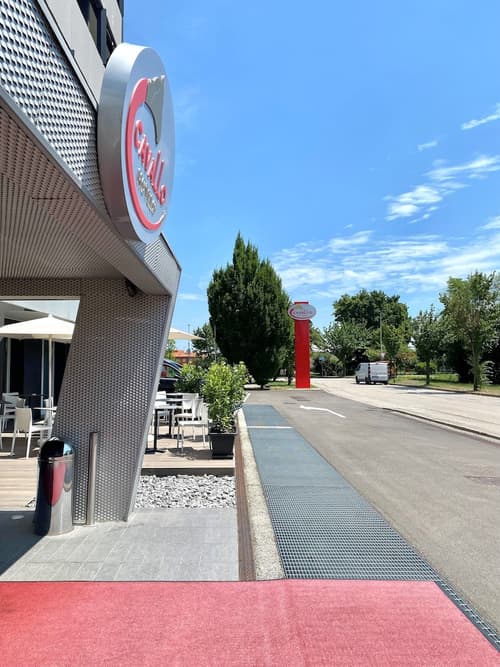 CAVALLO Hotel Noventa di Piave, Interior entrance