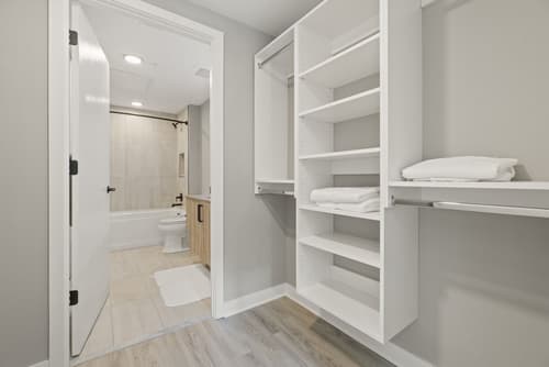 Coda on Half, a Placemakr Experience - Navy Yard, Room