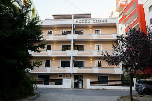 Hotel Globo, Primary image