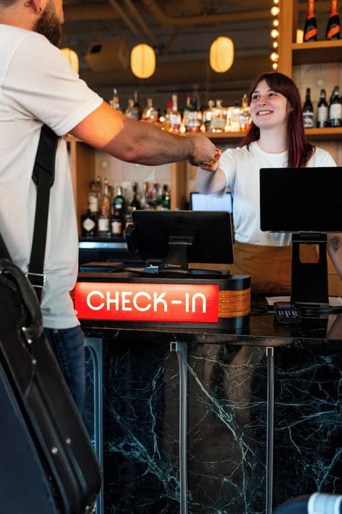 Waymore's Guest House & Casual Club, Check-in/check-out kiosk