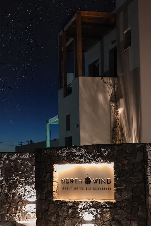 North Wind Luxury Suites, Interior entrance