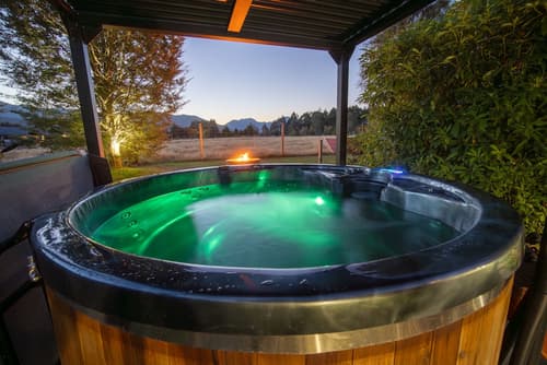 Alpine Rock B&B, Exterior