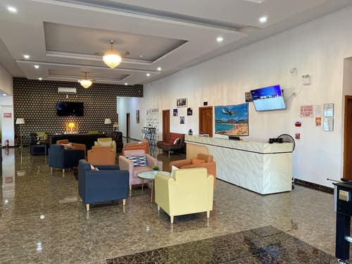 July Apartments, Primary image