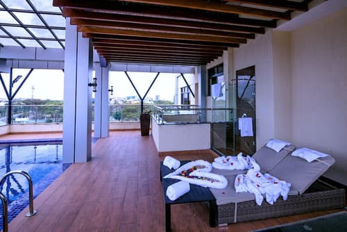 La Maison Royale - South C, 