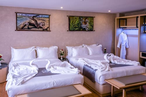 La Maison Royale - South C, 