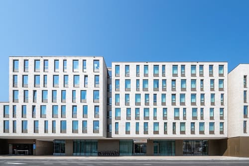 Adagio Access Gent Centrum Dampoort, Front of property