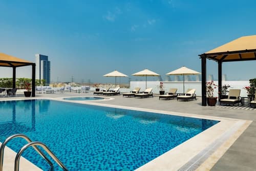 Four Points by Sheraton Production City, Dubai, Pool