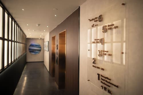 The Gravitique Hotel Khaosan, Lobby