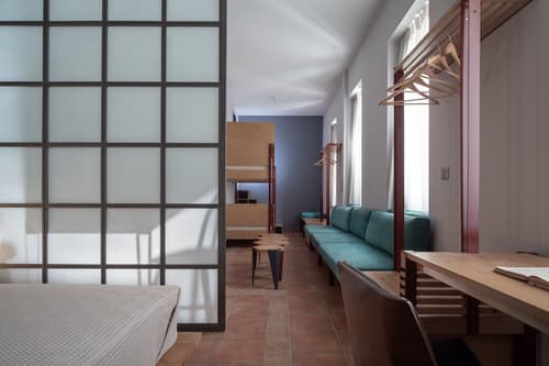 Twin Circle Athens, Room