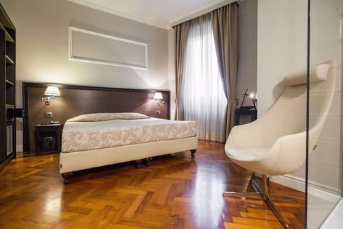 Hotel Lombardia, Room