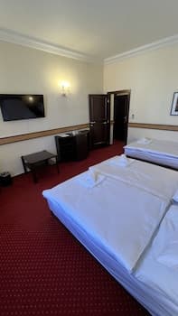 Fleur De Lis Hotel, Room