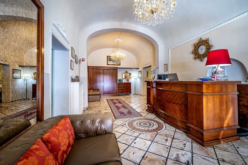 Hotel Minerva, Reception