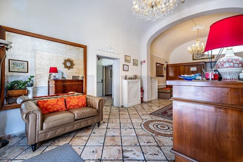 Hotel Minerva, Reception