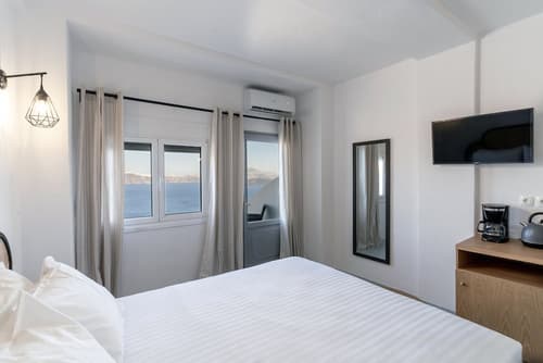 Evanthia Best View, Room