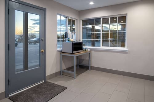 Super 8 by Wyndham Bakersfield Ca, Lobby