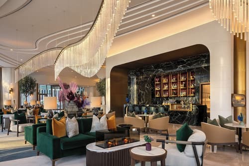 Address Creek Harbour, Lobby