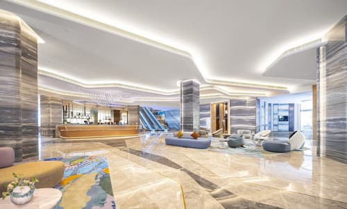 Regala Skycity Hotel by Regal Hotels, Lobby