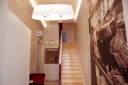 Lisbon Arsenal Suites, Reception