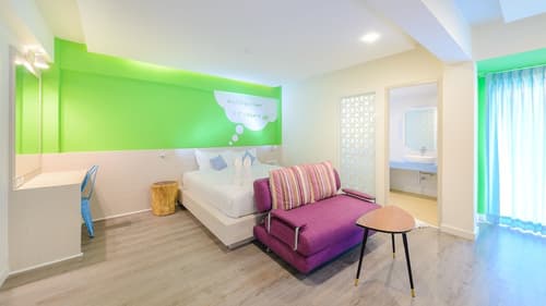 The Tint at Phuket town, Room