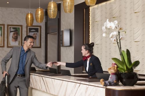 Carlton Downtown, Reception