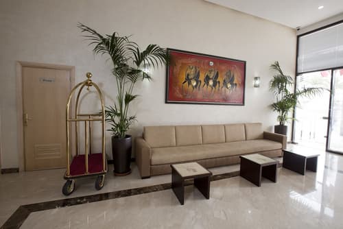 Alwalid Hotel, Lobby sitting area