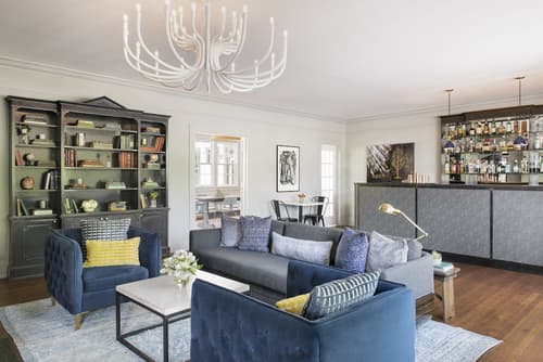 Oakhurst Inn at the University, Lobby lounge