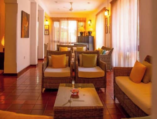 Thilanka Hotel, Lobby sitting area