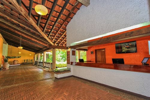 Hotel Ciudad Real Palenque, Lobby