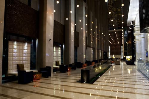 Southern Sun Abu Dhabi, Reception