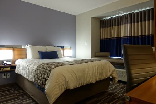 Microtel Inn & Suites by Wyndham Sault Ste. Marie, Room