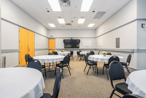 YWCA Hotel, Meeting facility